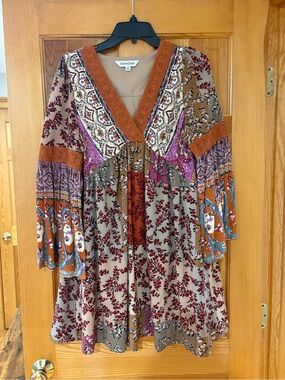 DAVI & DANI Mixed Floral Boho Long Sleeve Dress in Taupe, Rust, Purple